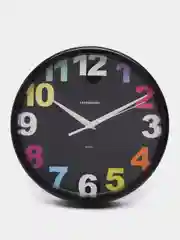 Черный часы настенные, цветные цифры, 23 см