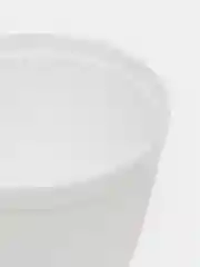 Белый горшок для цветов