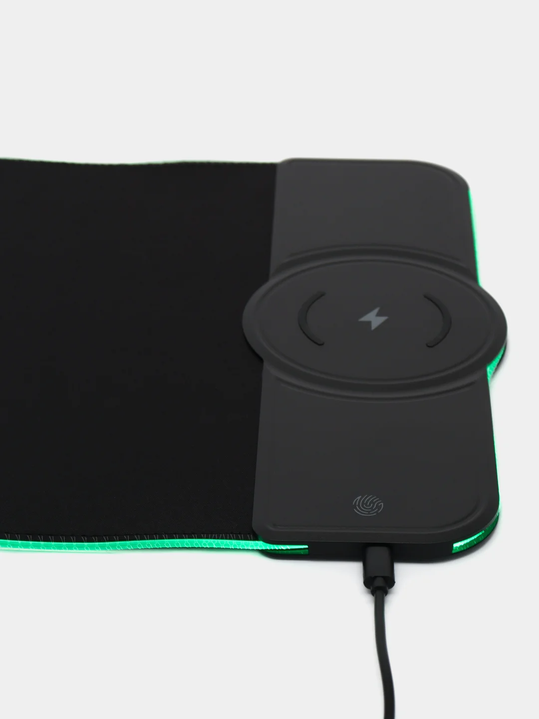 Игровой коврик с подсветкой RGB и беспроводной зарядкой 15w, 800 х 300 x 4 mm