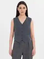 Серый жилет женский классический