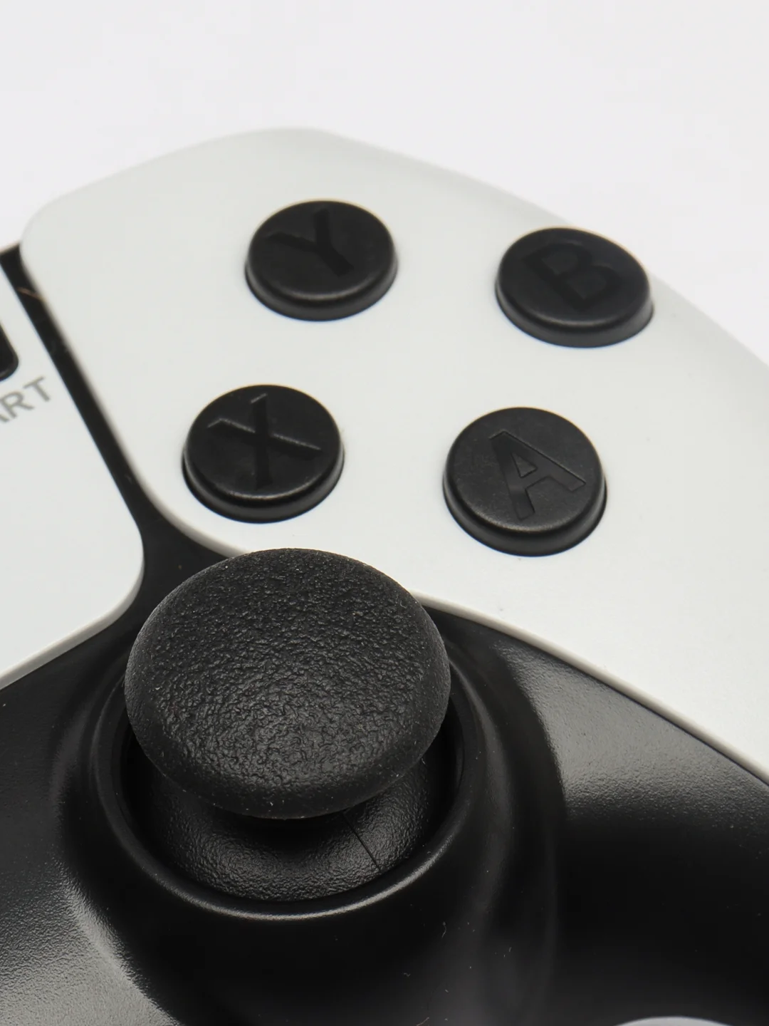 Белый игровая приставка Game Stick Lite 64/32 GB, с 10 227 встроенными играми