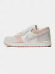 Бежевый кроссовки женские c логотипом Nika Air Jordan 1 low
