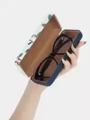 Зеленый футляр чехол для очков КАРТОФАН, очечник с твёрдым корпусом и мягкой замшевой подкладкой