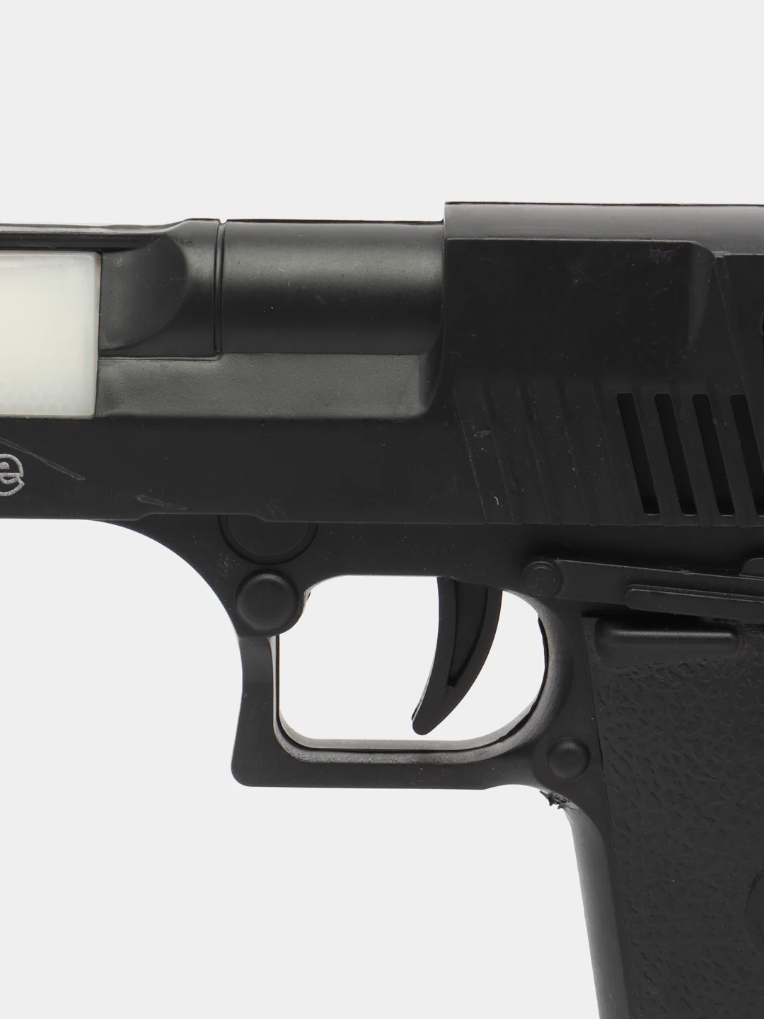 Черный пистолет "Desert Eagle" с биноклем в чемодане, свет + звук
