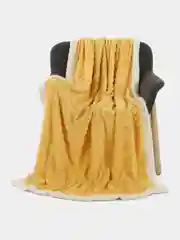 Желтый плед двухслойный теплый с узором, разных размеров и цветов