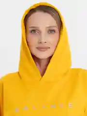Светло-оранжевый женский спортивный костюм