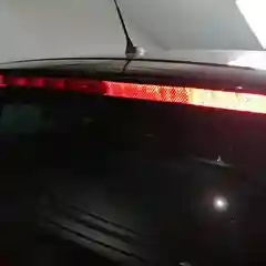 Оранжевый светоотражающая наклейка на автомобиль. Наклейка на багажник бампер кузов авто
