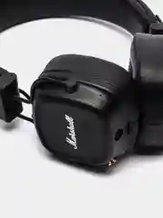 Черный беспроводные наушники Marshall Major IV