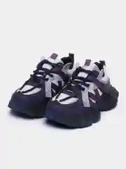 Фиолетовый кроссовки женские