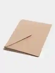 Коричневый крафтовый почтовый конверт