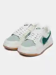 Зеленый кроссовки женские