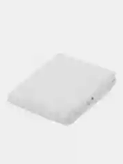 Белый покрывало на кровать размером 230x250 с наволочками 50x70