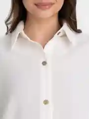 Белый женский льняной костюм с шортами