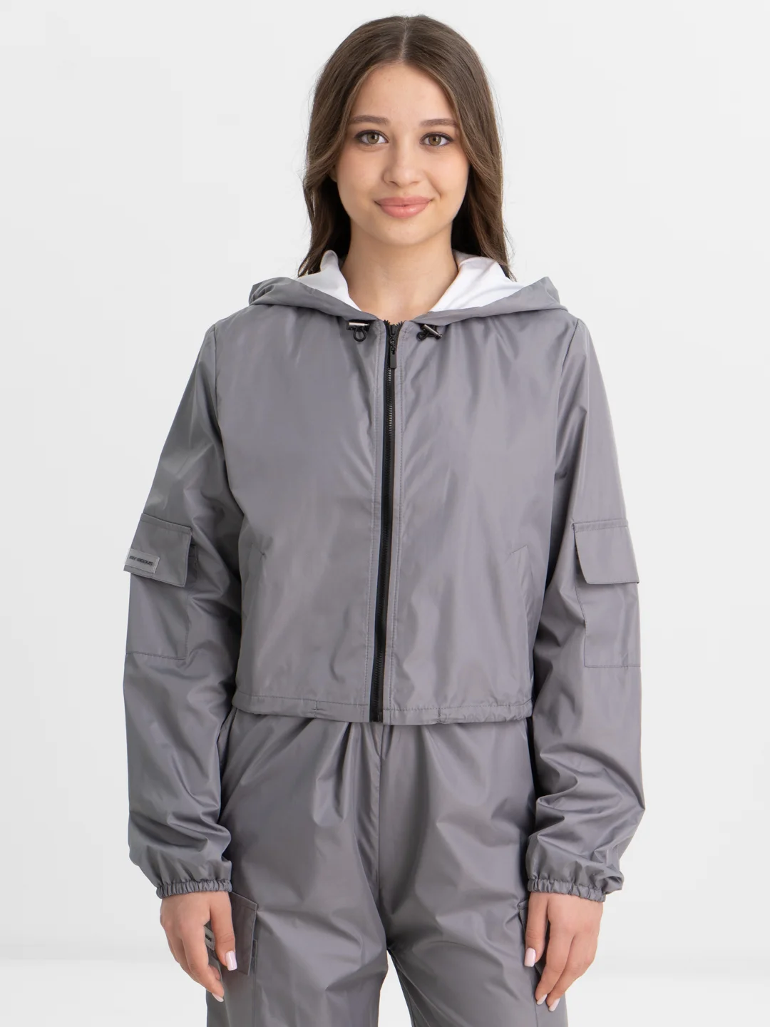 Серый костюм с укороченной курткой one size