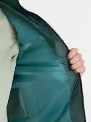 Зеленый жилет мужской, утепленный