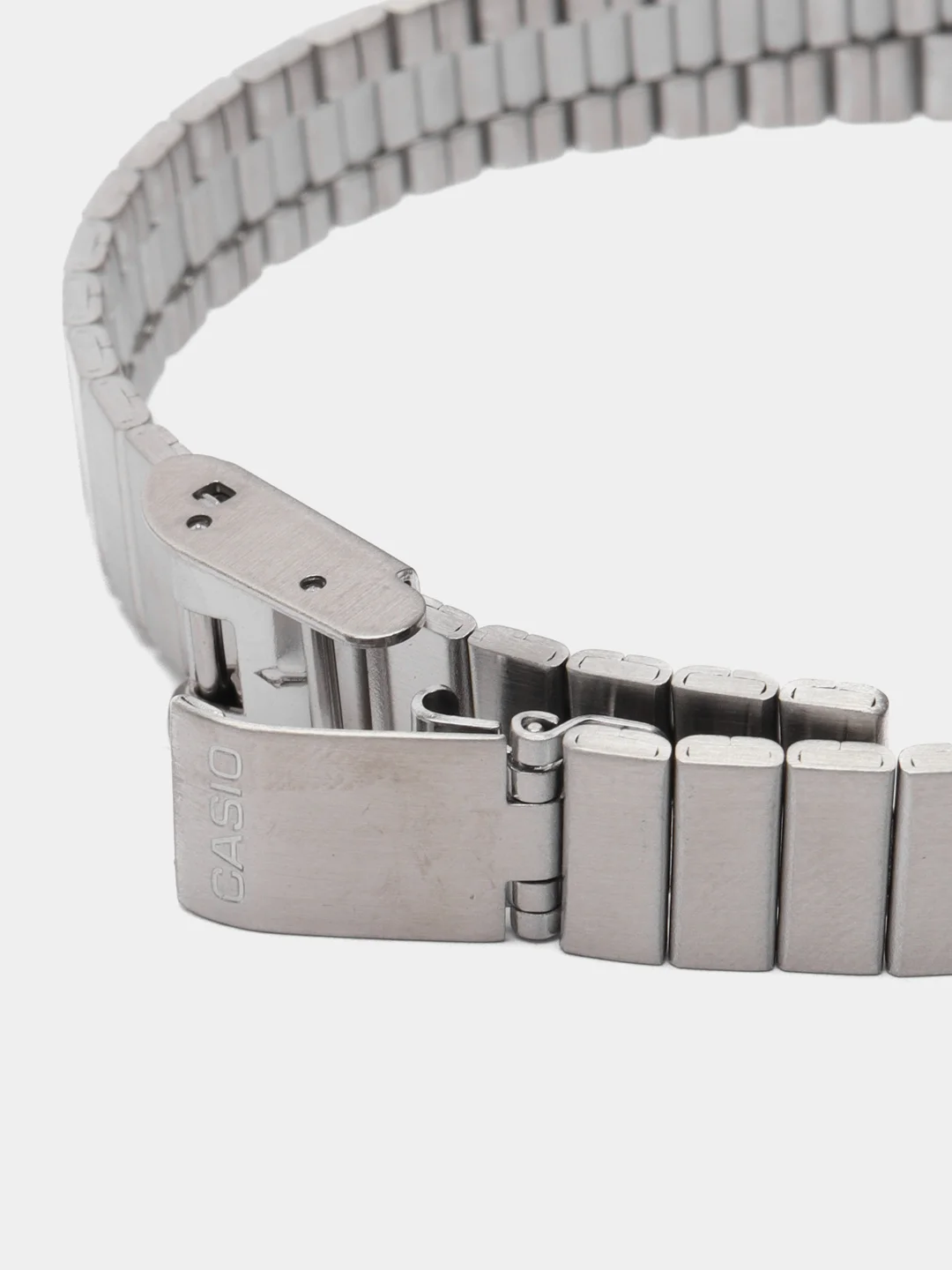Наручные часы Casio LA-670WA-4