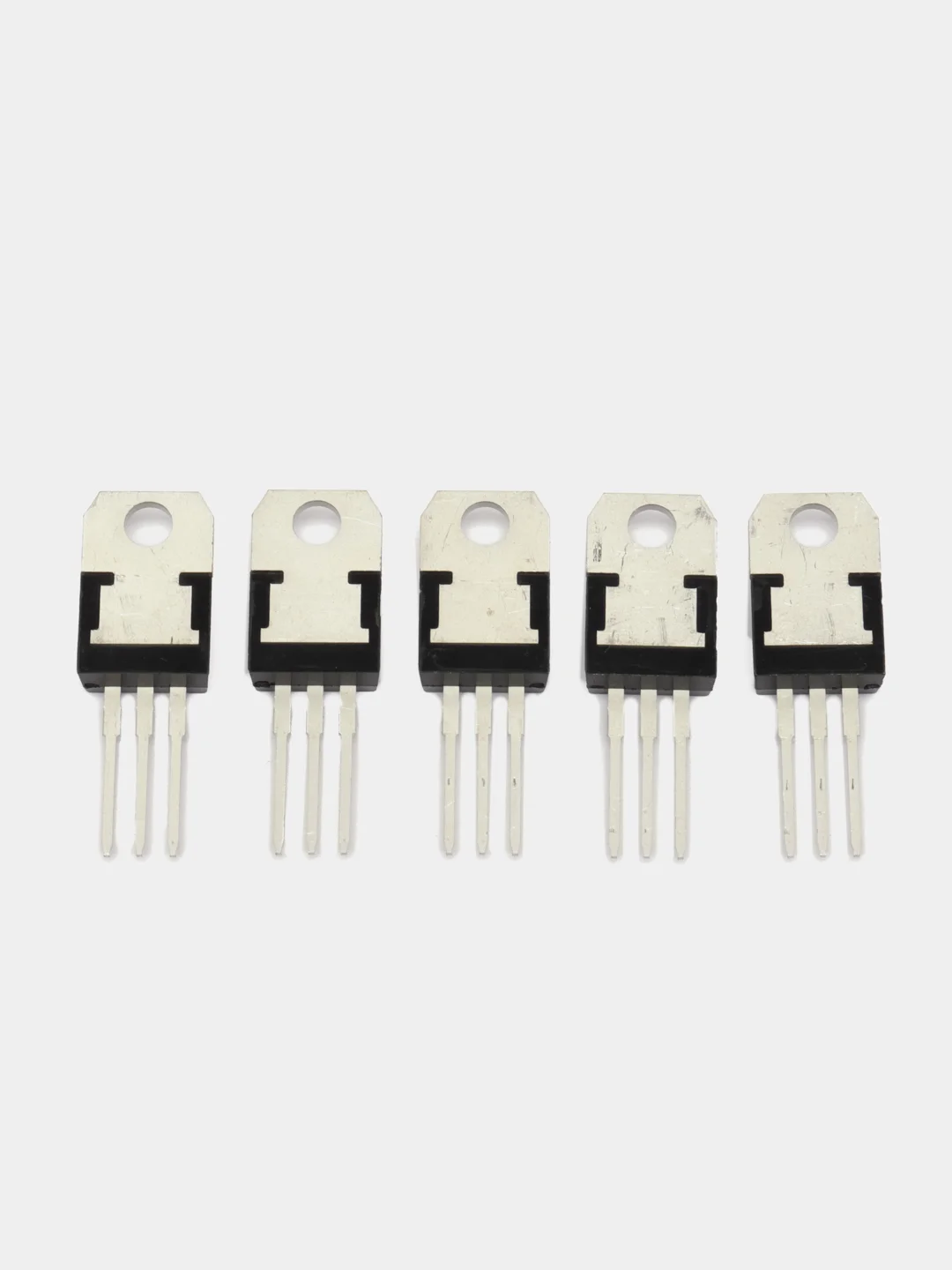 5 штук Микросхема LM317T TO-220 (STMicroelectromics)