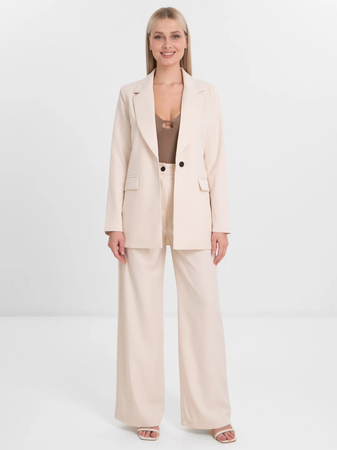 Молочный костюм BLAZER классический, с прямыми брюками, женский