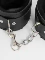 Набор для эротических и ролевых игр: маска кошка, наручники