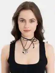 Серебряный чокер сердце на шнурке