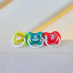 Красный canpol babies Space Пустышка круглая латексная 0-6 месяцев