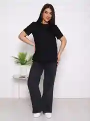 Черный футболка "Джуди"
