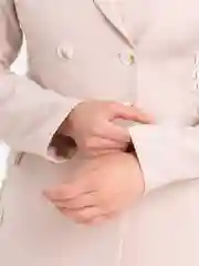 Бежевый пиджак женский с завязками , на шнуровке