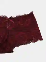Бордовый трусы-шорты женские кружевные. Состав ткани cotton 85%, spandex 15%. Производство - Китай