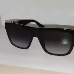 Черный солнцезащитные очки