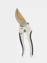 Секатор садовый плоскостной 1381 TITANIUM