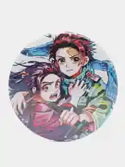 Алый значки по мотивам аниме Клинок рассекающий демонов (Kimetsu no Yaiba)