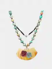 Колье с подвеской из пластика, винтажное