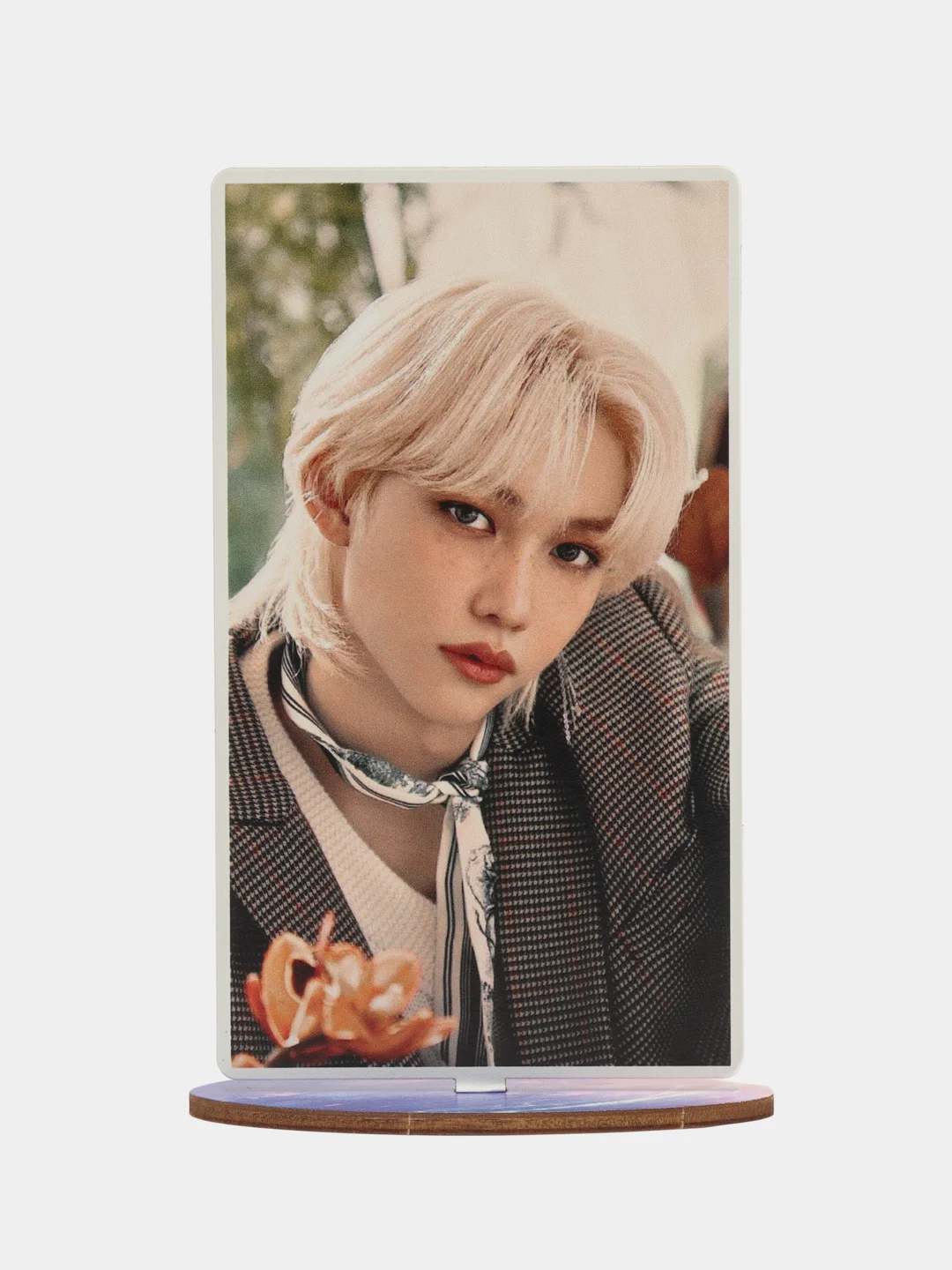 Золотой фигурка k-pop  Stray kids из дерева