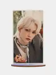 Золотой фигурка k-pop  Stray kids из дерева