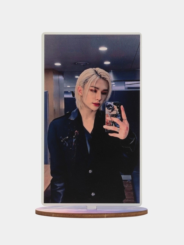 Фигурка k-pop  Stray kids из дерева