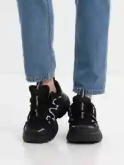Кроссовки женские спортивные
