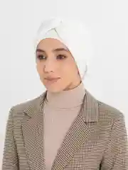 Белый тюрбан женский