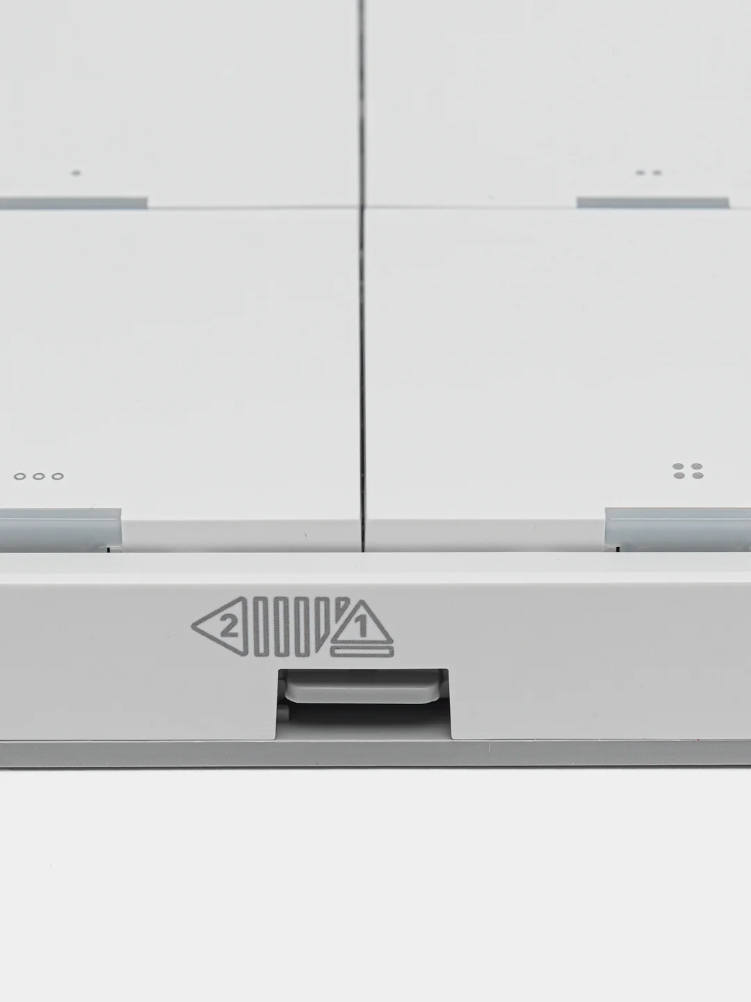 Белый беспроводной 4-клавишный выключатель Zigbee MOES