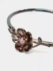 Серебряный браслет женский Tuata "Нежный цветок"