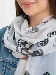 Белый платок женский