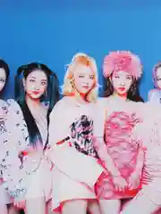 Алый плакат кпоп TWICE, k-pop, Твайс, постер