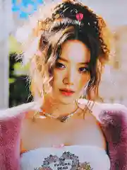 Бежевый плакат (G)I-dle Джи айдл, g-idle, постер кпоп, kpop, k-pop