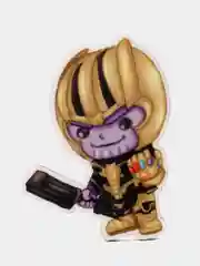 Желтый значок деревянный "Марвел" (MARVEL)
