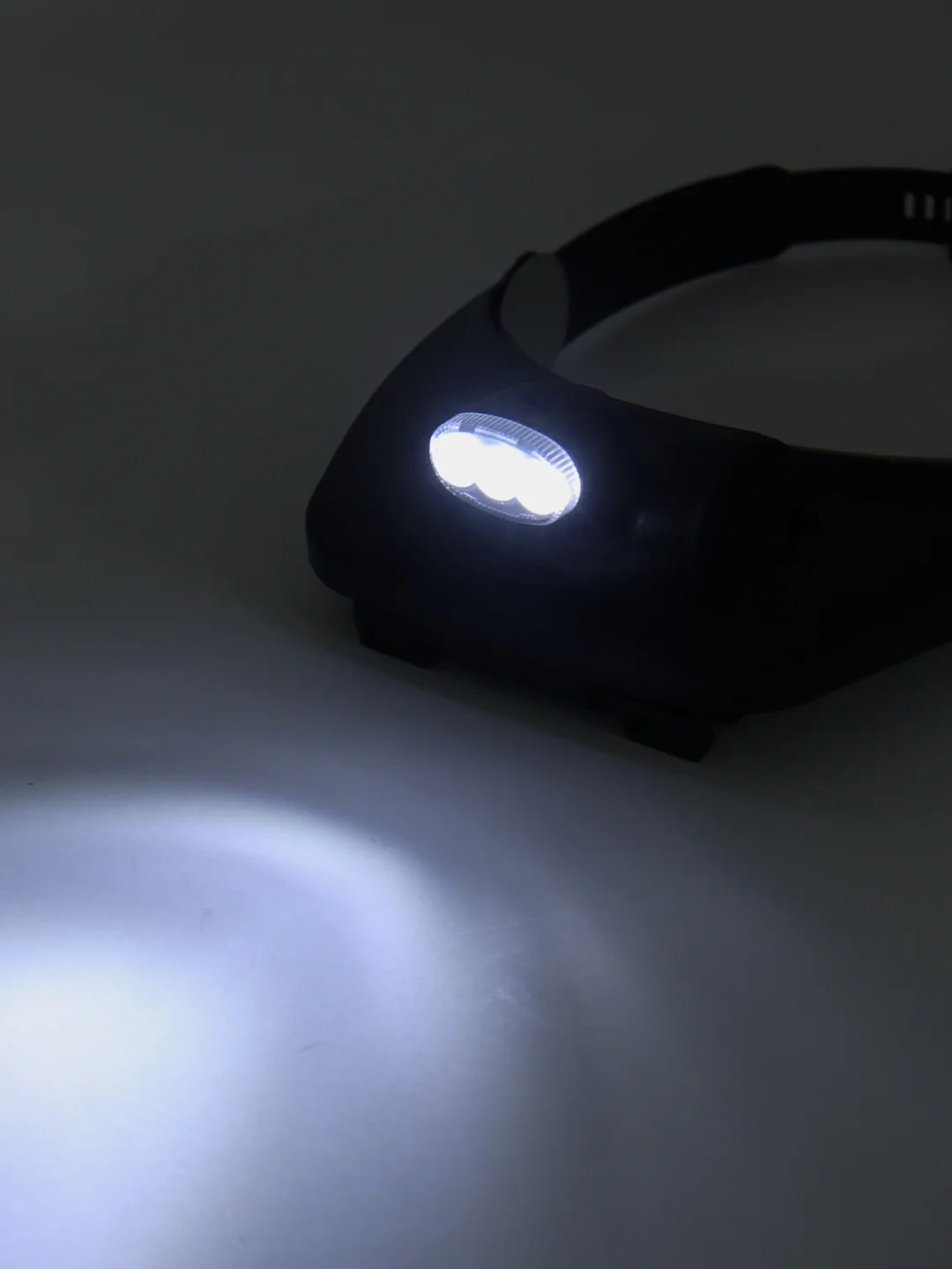Лупа налобная с подсветкой Veber 81001-3Led, 1,2x-3,5x