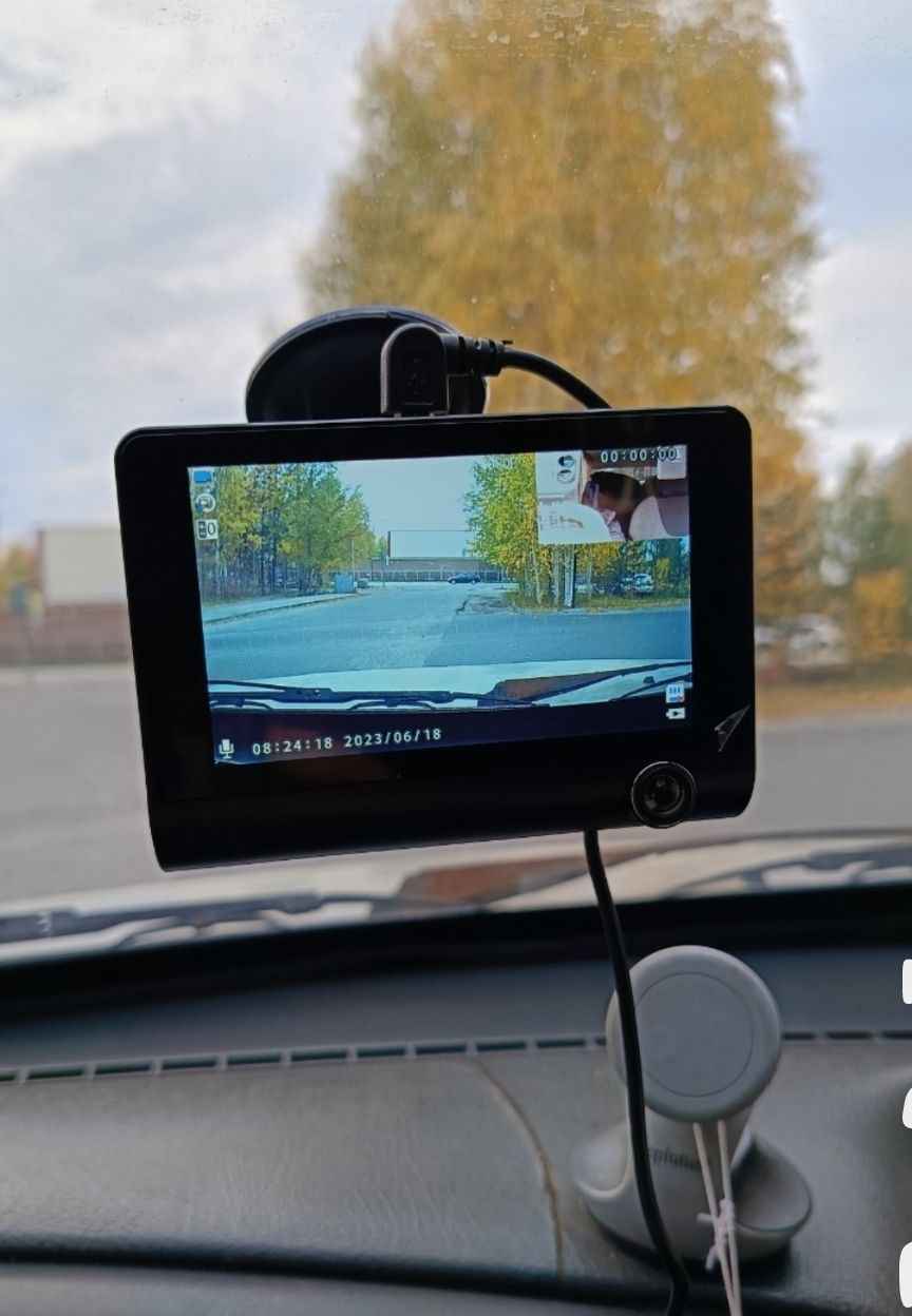 Автомобильный видеорегистратор с тремя камерами, VIDEO CARDVR FUUL HD 1080P  купить по цене 1899 ₽ в интернет-магазине Магнит Маркет