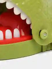 Зеленый настольная игра "Зубастый"