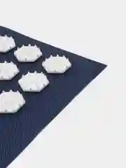 Белый акупунктурный игольчатый массажный коврик (аппликатор Кузнецова) 32х26 см, 70 колючек