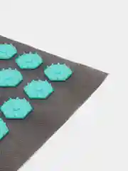 Белый акупунктурный игольчатый массажный коврик (аппликатор Кузнецова) 32х26 см, 70 колючек