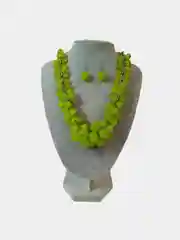 Желтый бижутерия, объёмный комплект: бусы и серьги