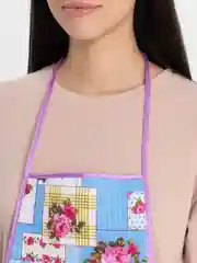 Желтый фартук кухонный